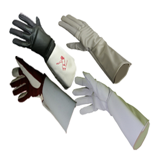 3 Weapon Gloves